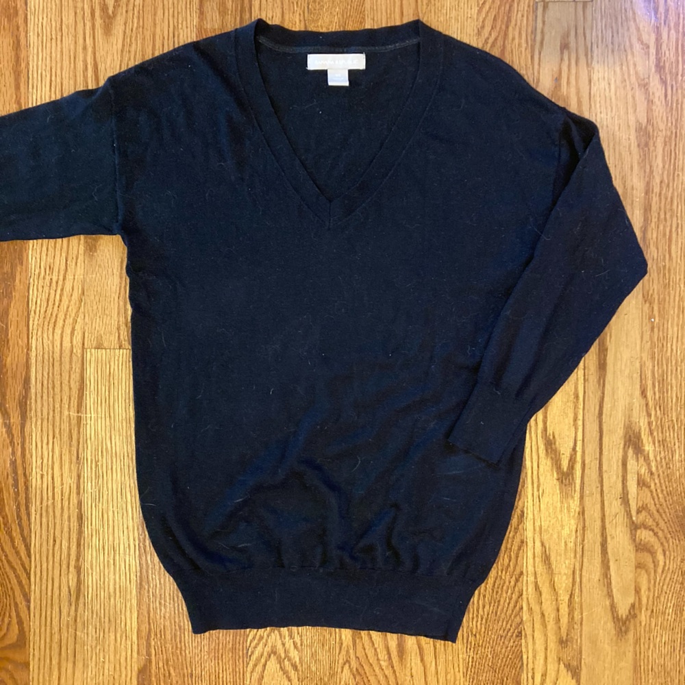 Banana Republic silk blend black sweater v neck 3/4 sleeve lightweight XS